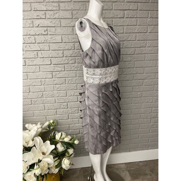 London Times Women Gray Sleeveless Layered Shift Dress With Lace Detail  Size 14 - Picture 5 of 7